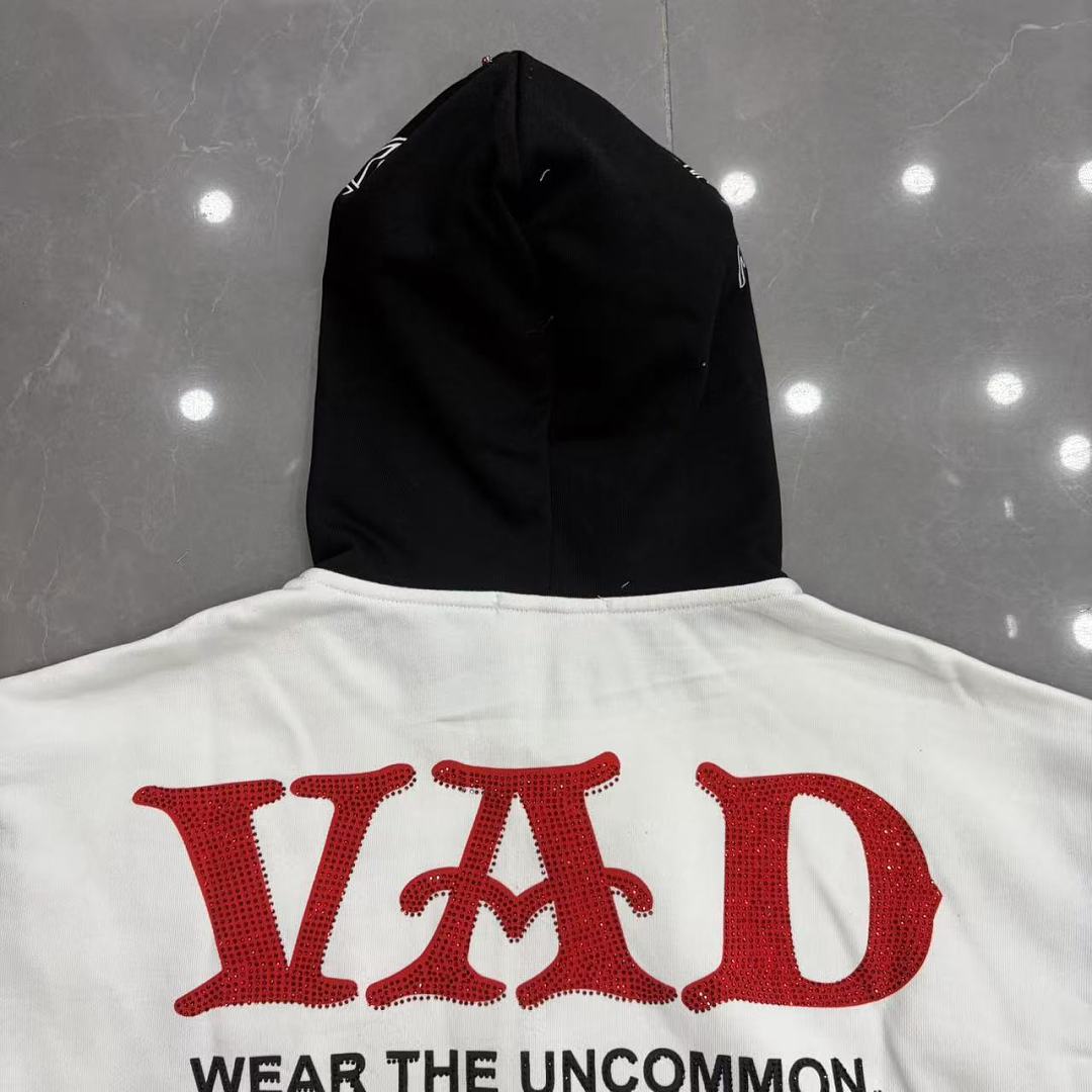 VARE Vintage Icon Graphic Hoodie