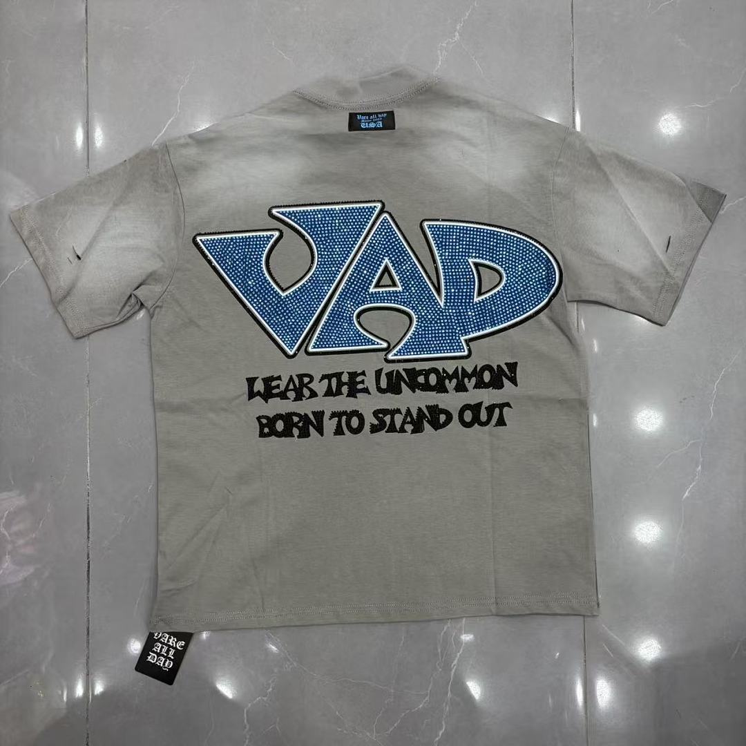 VARE Vintage UFO Space Graphic T-Shirt – Y2K Alien Streetwear Tee